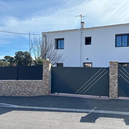 F2/4 Pers Plage-Commerces A Pieds-Parking Prive Saint Aygulf Exteriör bild